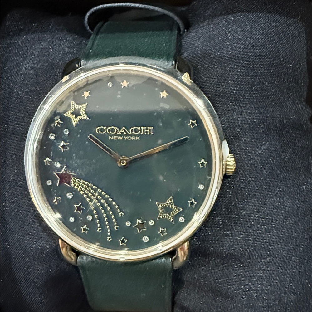 NWT Coach Watch with Green Strap and Gold Starry Face - Picture 3 of 9